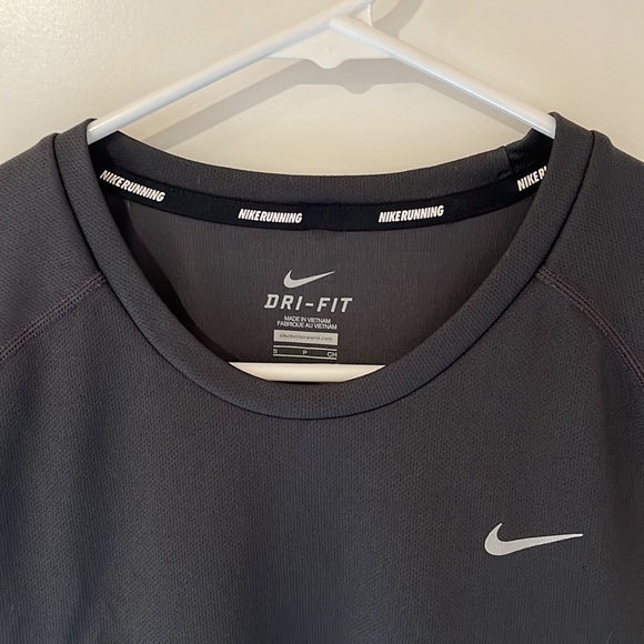 Nike Dri Fit Tee - Picture 2 of 5